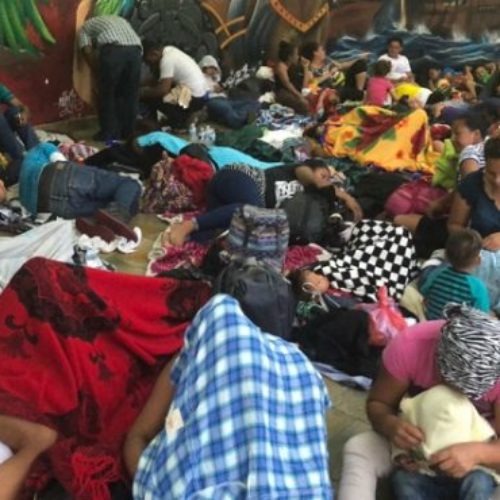 Arzobispo de Oaxaca llama a tratar dignamente a
migrantes