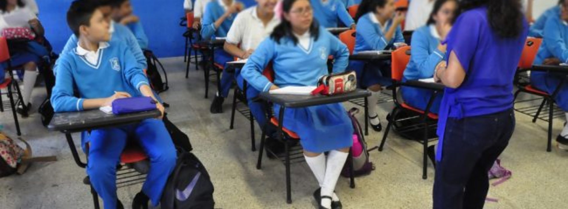 Reconoce Gobierno de Oaxaca tarea profesional de los
docentes oaxaqueños