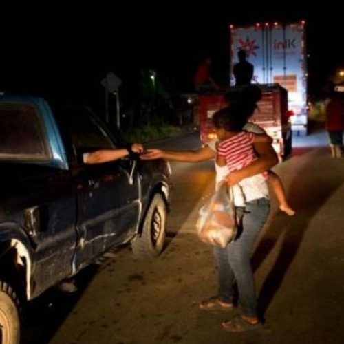 Crimen organizado habría ofrecido «empleo» a integrantes de
la caravana migrante