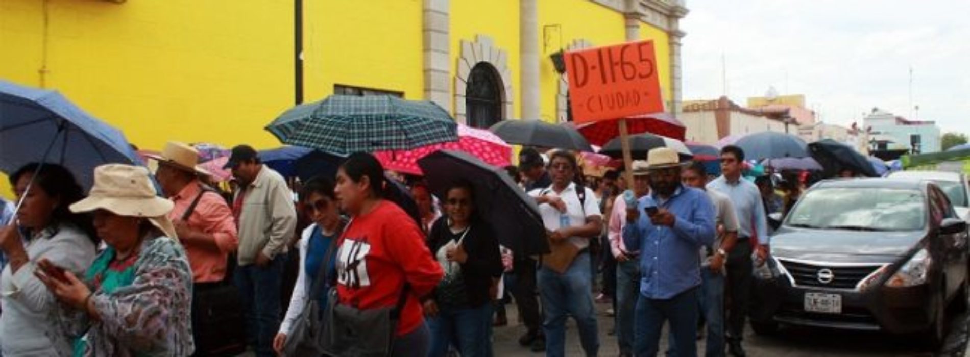 Sección 22 rechaza a sus compañeros que ahora son
legisladores en Oaxaca