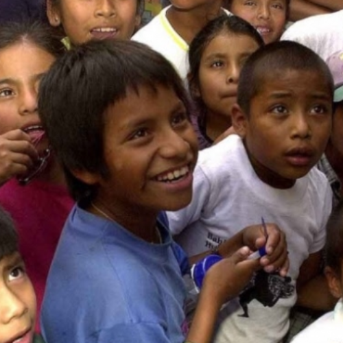 En riesgo hijos de migrantes de Oaxaca nacidos en EU