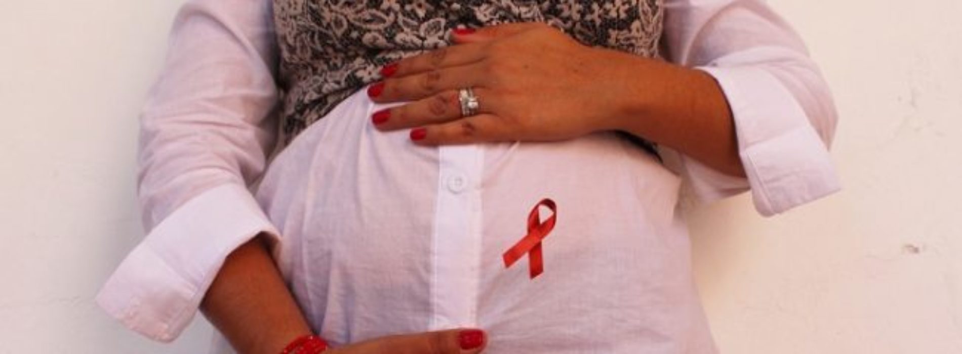 Embarazadas deben realizarse la prueba rápida del VIH:
SSO