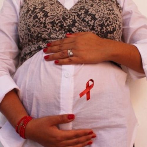Embarazadas deben realizarse la prueba rápida del VIH:
SSO