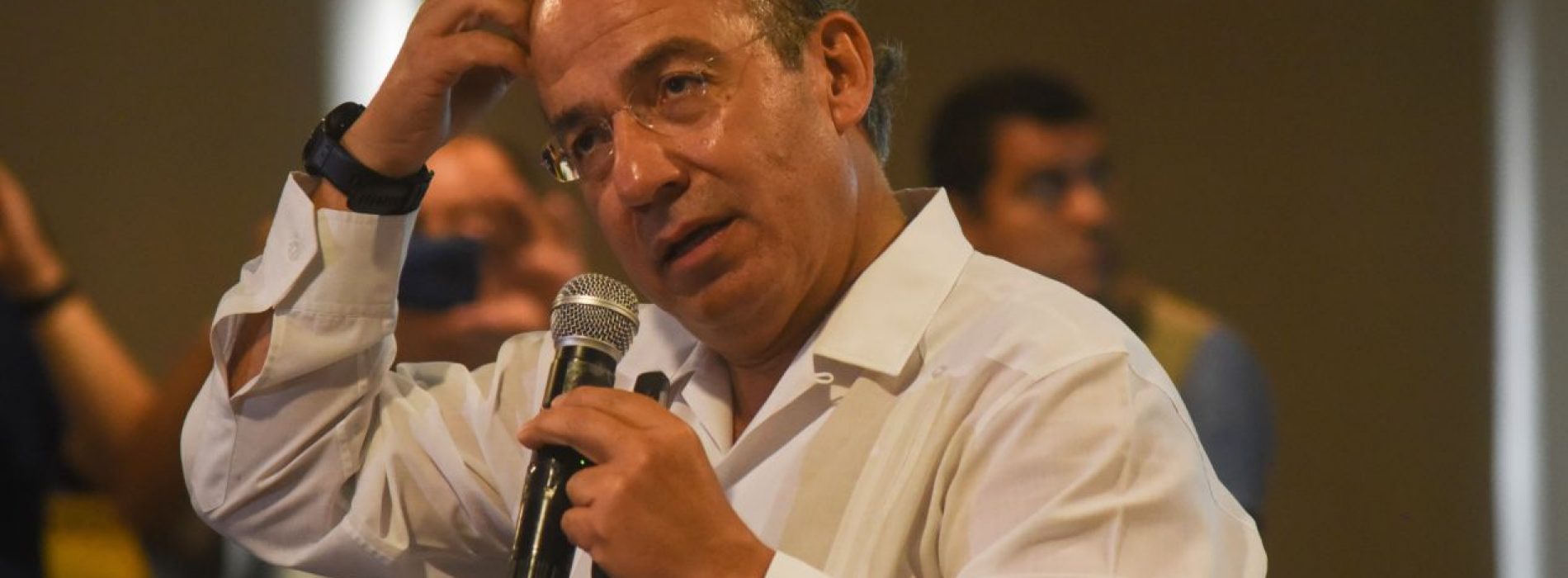 Yo no condoné impuestos a favor de nadie, asegura Felipe Calderón