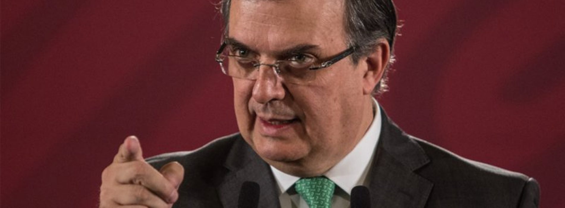 Ebrard: se podría cooperar con FBI por armas usadas vs familia LeBarón