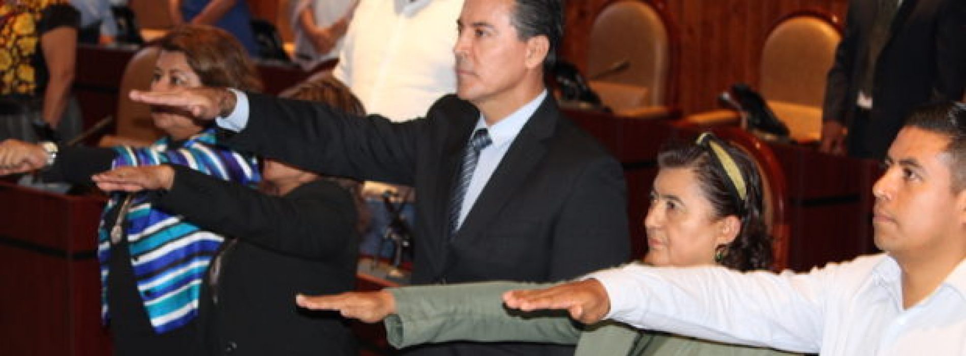 Jorge Villacaña, nuevo Pdte. de la Mesa Directiva del Congreso, Ofrece dignificar el cargo