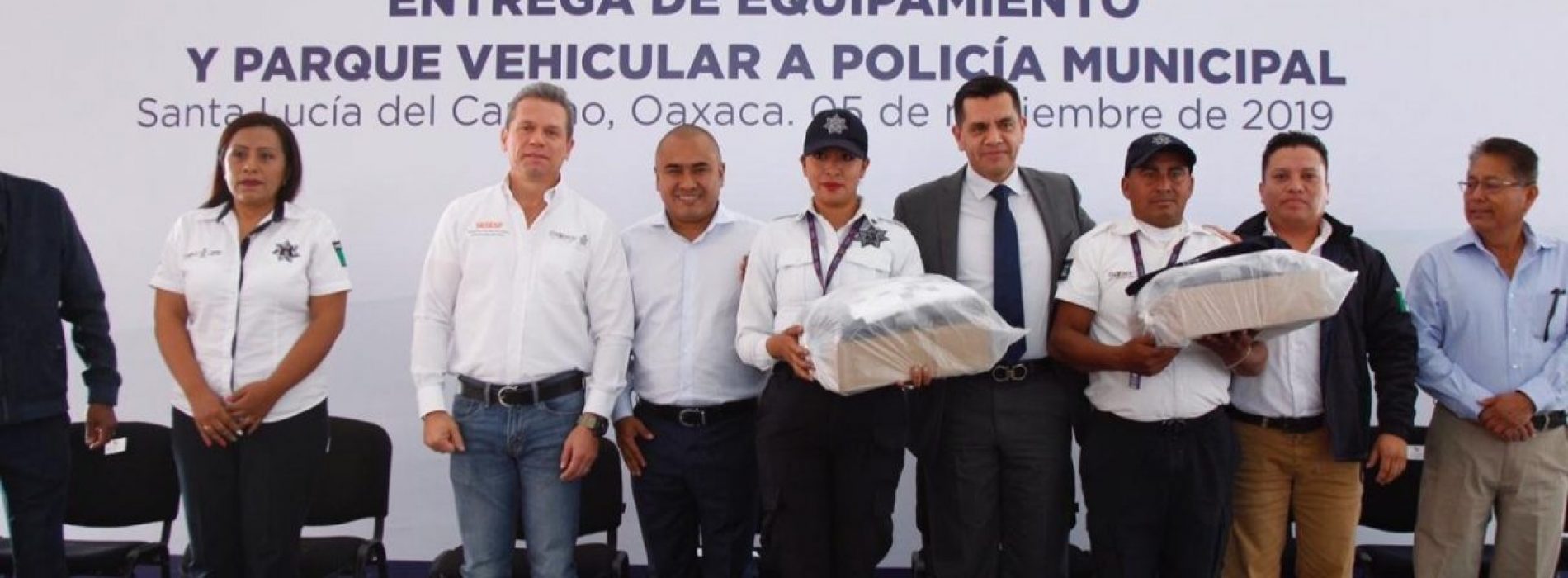 Dante Montaño equipa y fortalece más a Policías de Santa Lucía del Camino