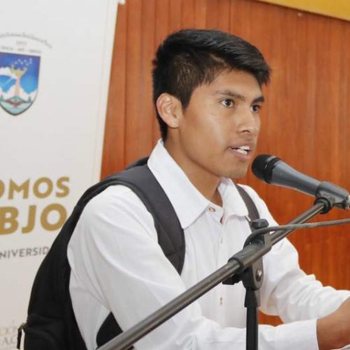 Estudiante de la UABJO gana Premio Nacional de la Juventud 2019
