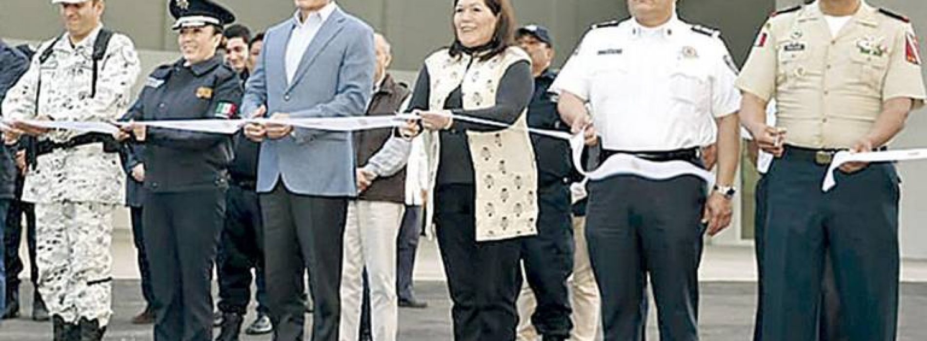 Inaugura Rutilio Escandón rehabilitación de Cuartel de Policía en San Cristóbal de Las Casas