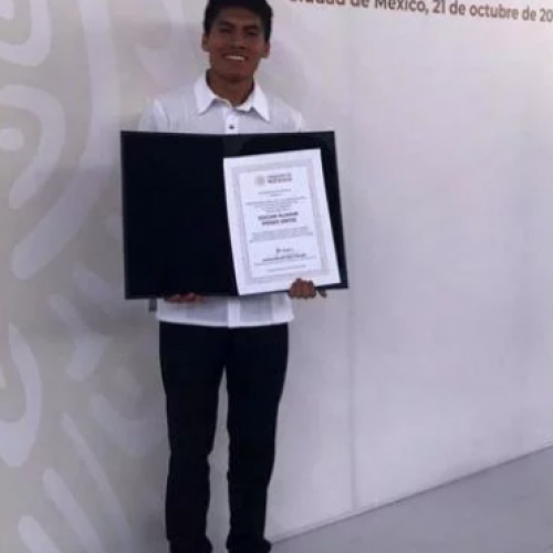 La 4T en Oaxaca de Juárez discrimina a premio nacional de la juventud