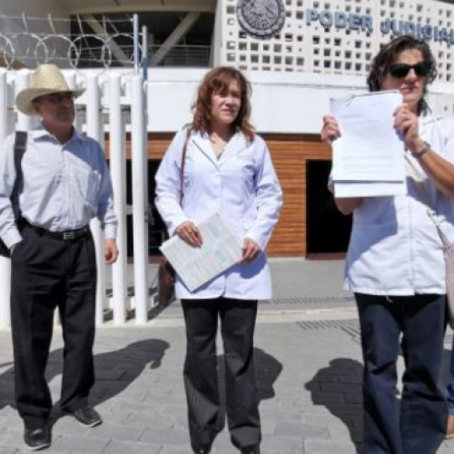 Médicos se amparan contra aborto legal en Oaxaca