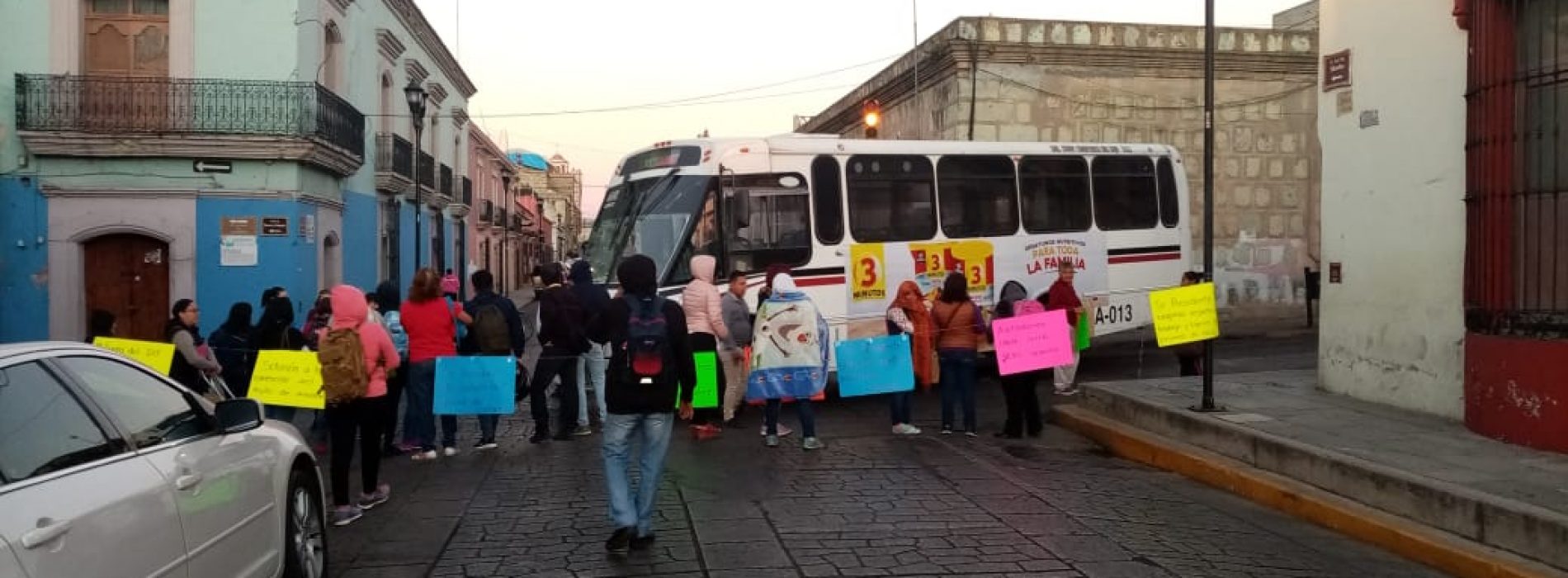 Sindicalizados municipales desquician con bloqueos calles de la capital