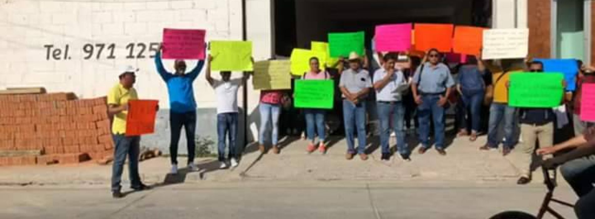 Maestros rechazan Telesecundaria en Chicapa de Castro, Juchitán