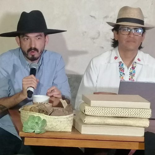 Presentan libro «Bebidas de Oaxaca»; recopila elaboración de 72 bebidas