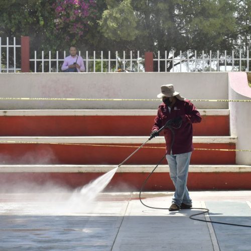 Extienden Ayuntamiento saneamiento de áreas comunes en agencias de Dolores, Donají y San Luis Beltrán