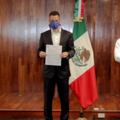 Alejandro Murat agradece el compromiso de las y los maestros de Oaxaca