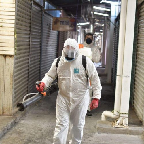 Lleva a cabo Ayuntamiento jornada de desinfección en el Mercado de Abasto