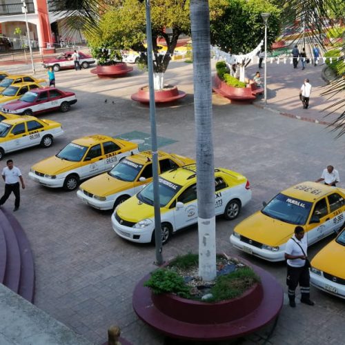 Taxistas, una pieza fundamental en la construcción de un mejor Oaxaca para todos y todas: Mariana Nassar