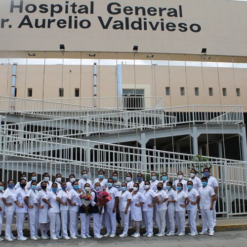 Egresan con éxito pasantes de Enfermería del  Hospital General “Dr. Aurelio Valdivieso”: SSO