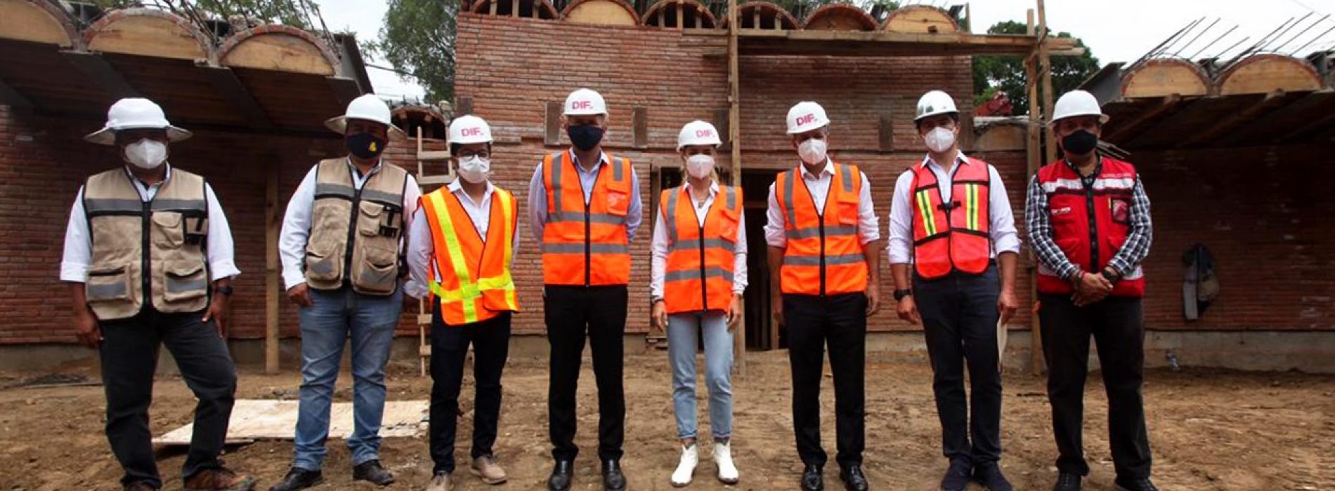 Oaxaca crece, supervisa AMH construcción de la “Casa de Alas”