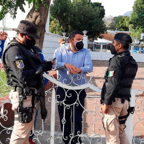 Garantiza Ayuntamiento de Oaxaca de Juárez seguridad en puestos de vacunación contra COVID-19