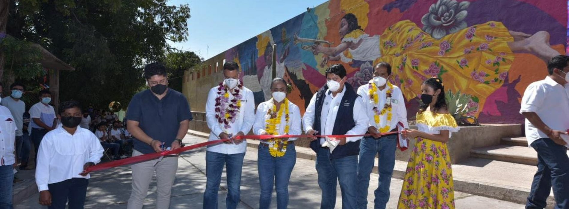 Inaugura AMH obras de infraestructura social y entrega  diversos apoyos en la Cañada