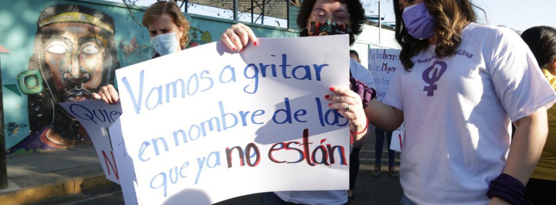 Encabeza Aurora López Acevedo marcha caravana para exigir no más violencia de género, justicia e igualdad para las mujeres.