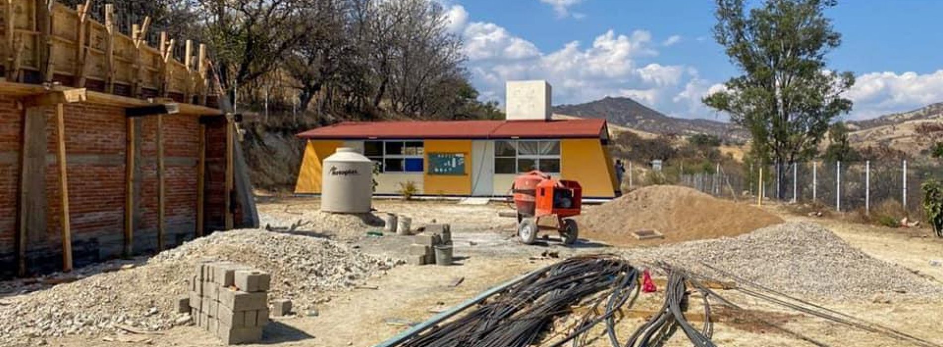 DIF Estatal Oaxaca constata avances de las obras del programa Tequio por mi CAM en los Valles Centrales