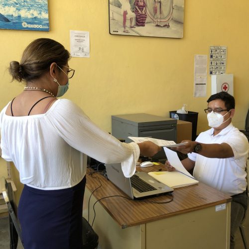 Cajas recaudadoras del Ayuntamiento de Oaxaca continúan en operación en mercados públicos