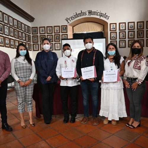En conversatorio, revaloriza Ayuntamiento capitalino la diversidad cultural de Oaxaca