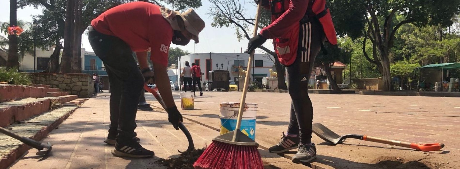 Emprende Ayuntamiento de Oaxaca acciones de limpieza y saneamiento en el Paseo Juárez “El Llano”