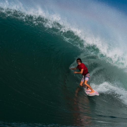 Atletas oaxaqueños dominan la preselección de surf que buscará boletos olímpicos