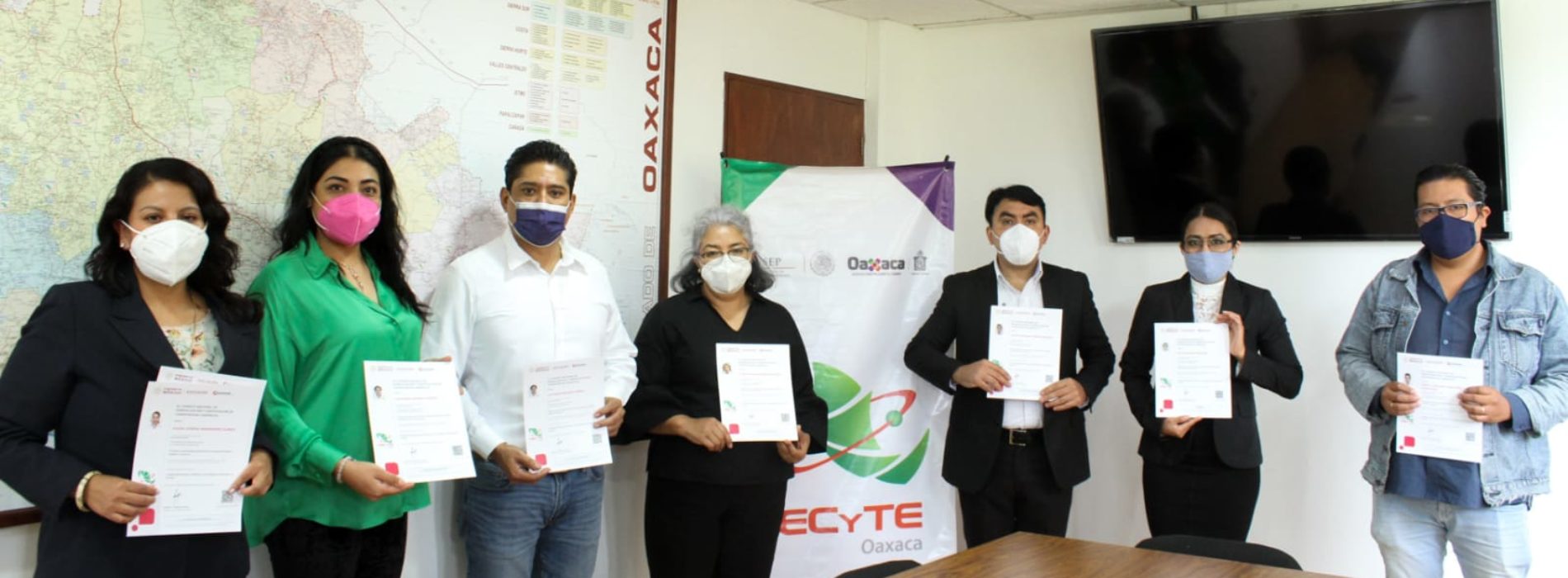 Entrega CECyTEO certificados oficiales al primer cuerpo de evaluadores