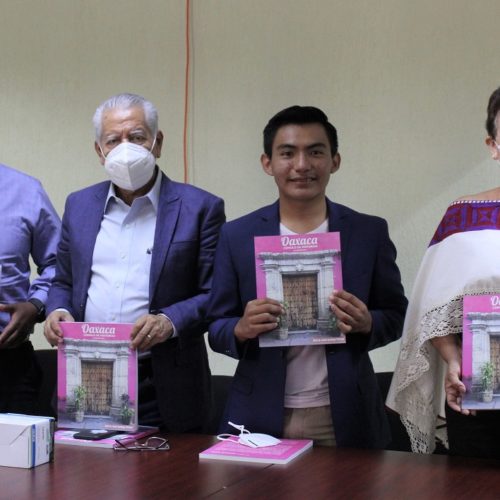 Presentan en el Congreso el libro Oaxaca, cúmulo de historias