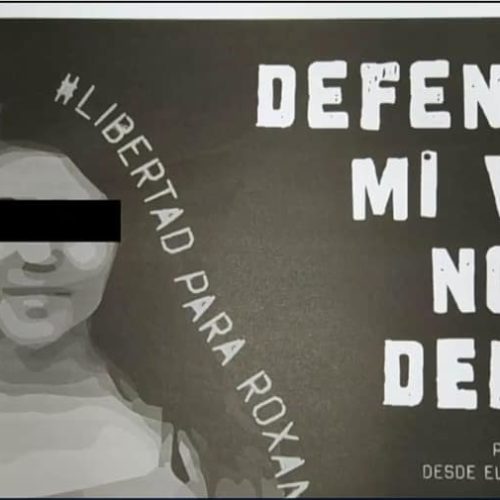 Roxana Ruiz joven de origen Oaxaqueño sale del penal Neza-Bordo tras ser acusada de matar a su violador.