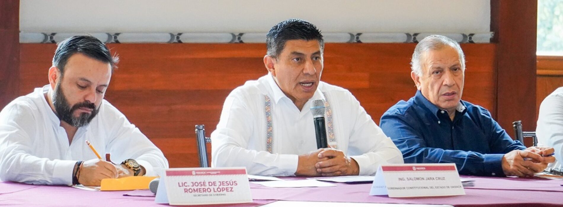  Realiza Gobierno de Oaxaca entrega formal de respuestas a pliego petitorio de la Sección 22 del SNTE