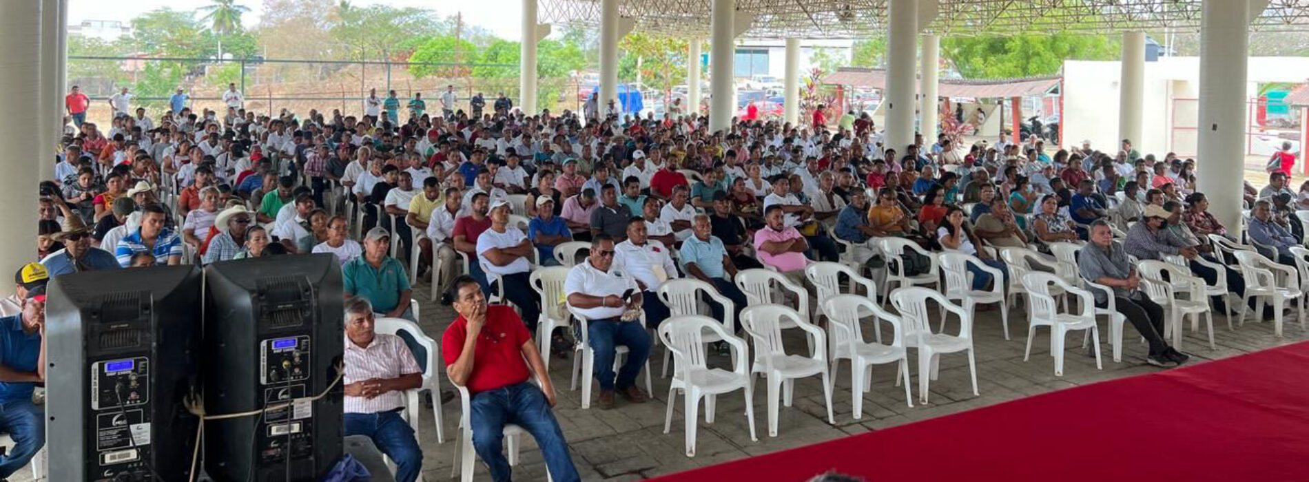 Por desatención del Gobierno de Oaxaca transportistas bloquearán carreteras en la Costa