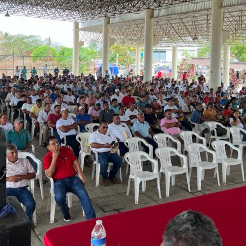 Por desatención del Gobierno de Oaxaca transportistas bloquearán carreteras en la Costa