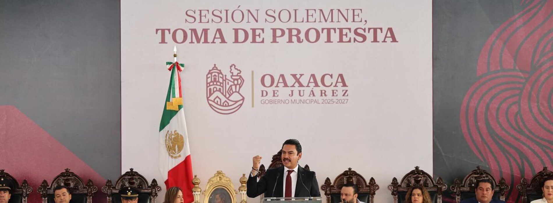 Ray Chagoya Asume la Presidencia Municipal de Oaxaca de Juárez para el Periodo 2025-2027